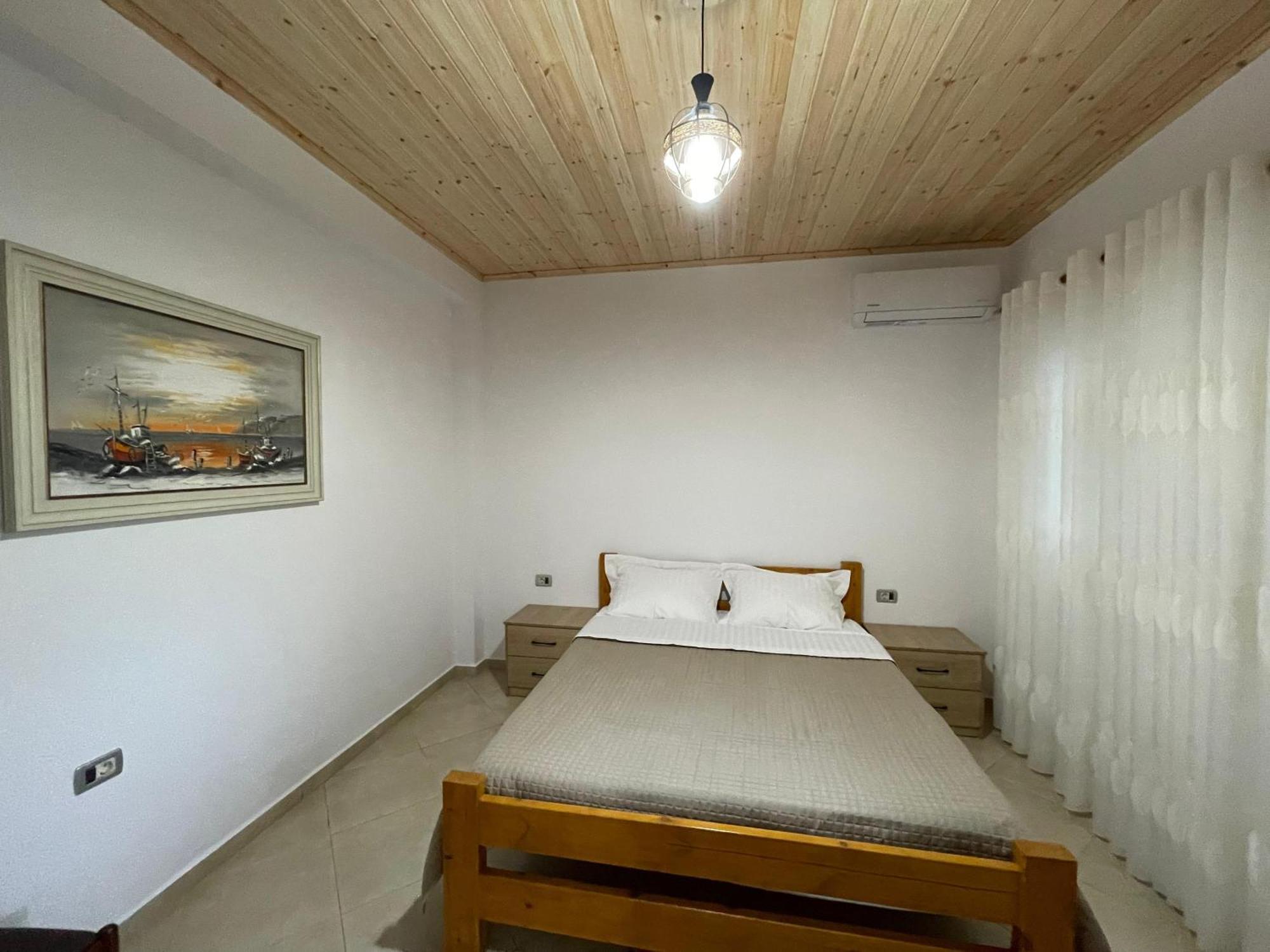 Rent Rooms Sakolli Berat Exterior foto